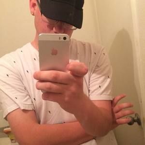 Meet your Posher, Aaron